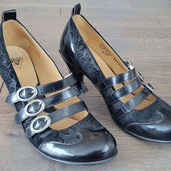 John Fluevog Rubens Mary Jane Pumps - Picture 4 of 8